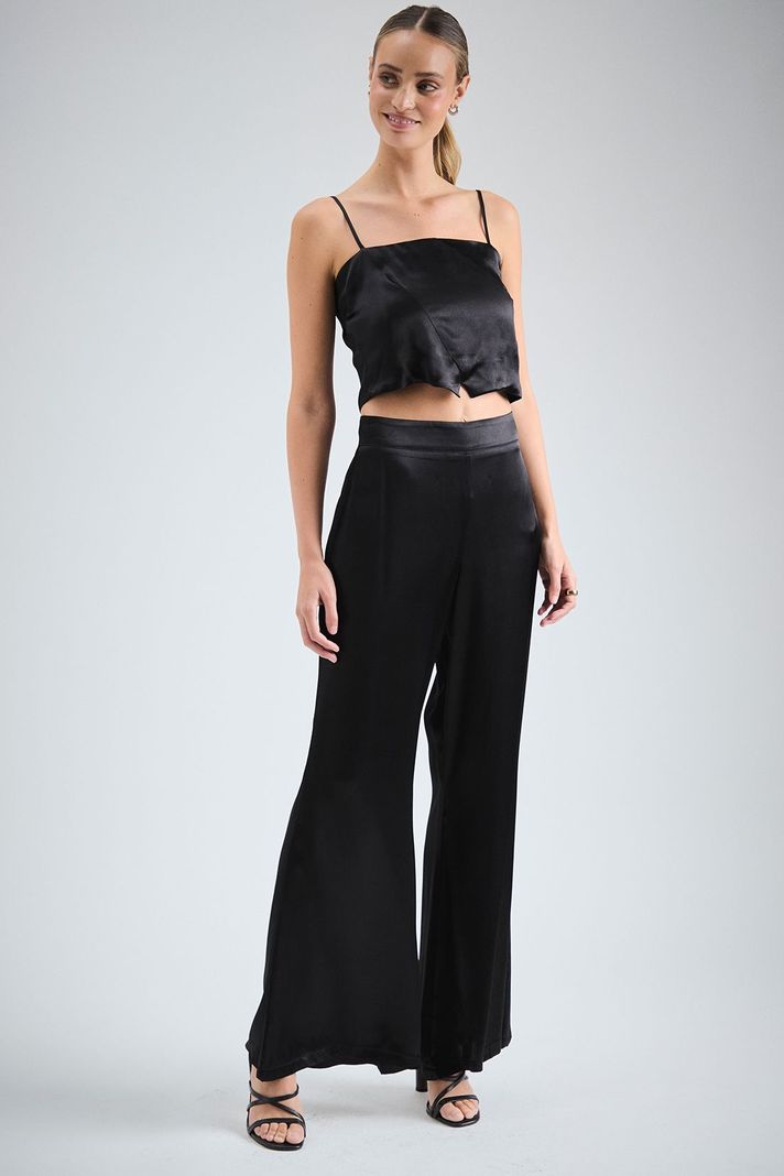 Pantalon Liso Negro iO 11020224065102-0