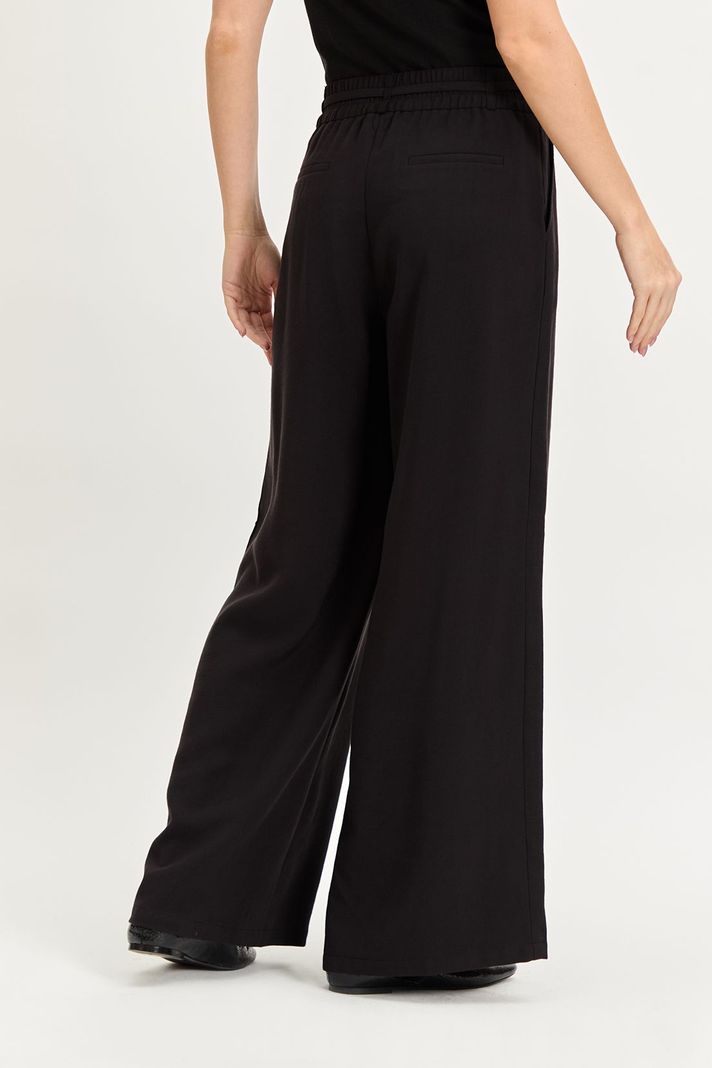 Pantalon Liso Negro iO 11020224017102-4