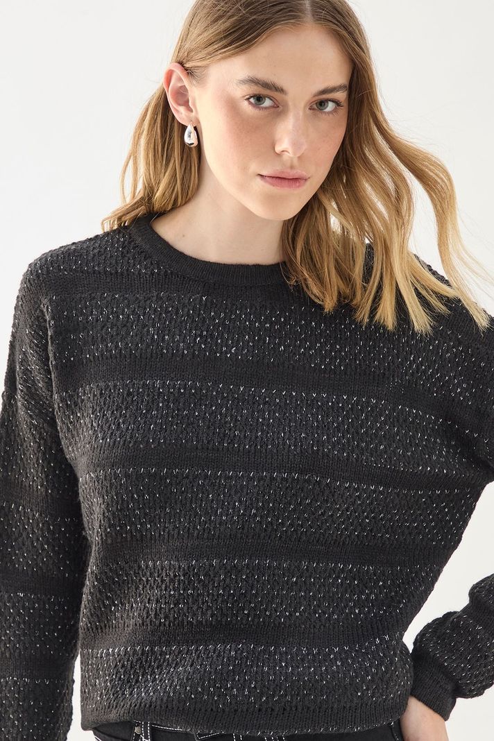 Sweater Liso Negro 18104125002102-1