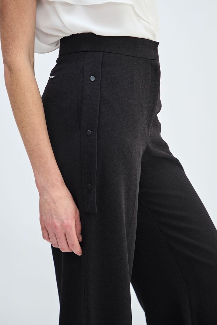 Pantalon Liso Negro Ash 11007224063102-2