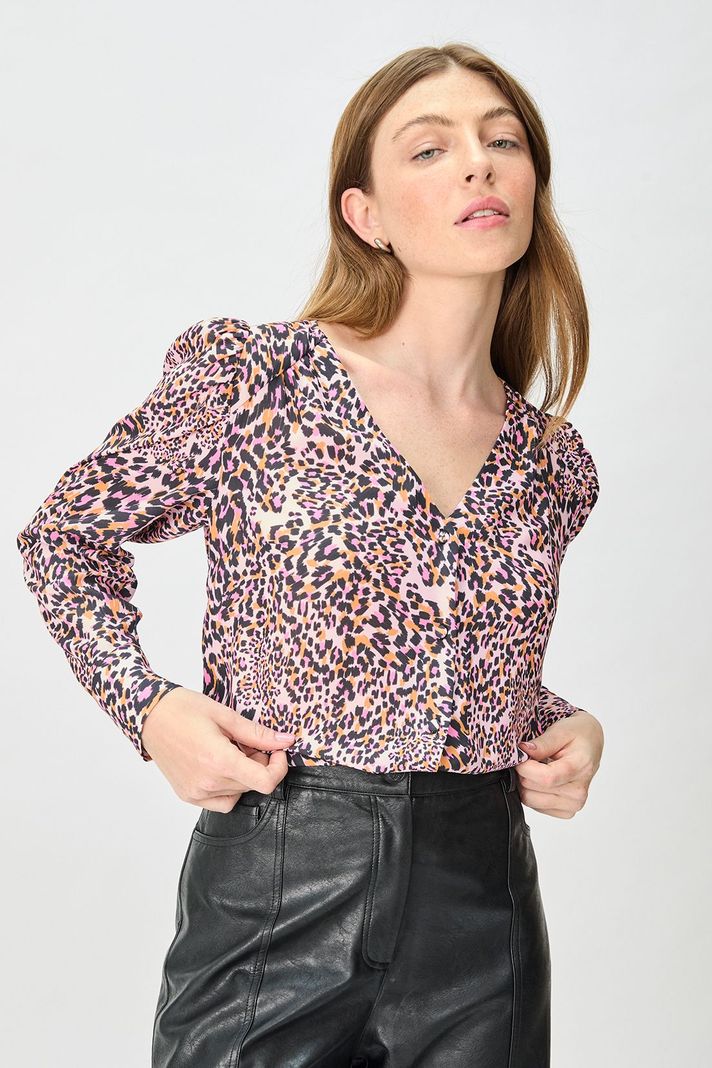 Blusa Fantasia Rosado iO 14120125056123-0