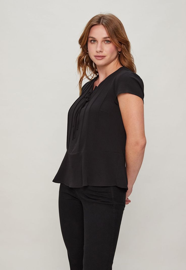 Blusa Manga Corta Negro Ash 14007124052102-1