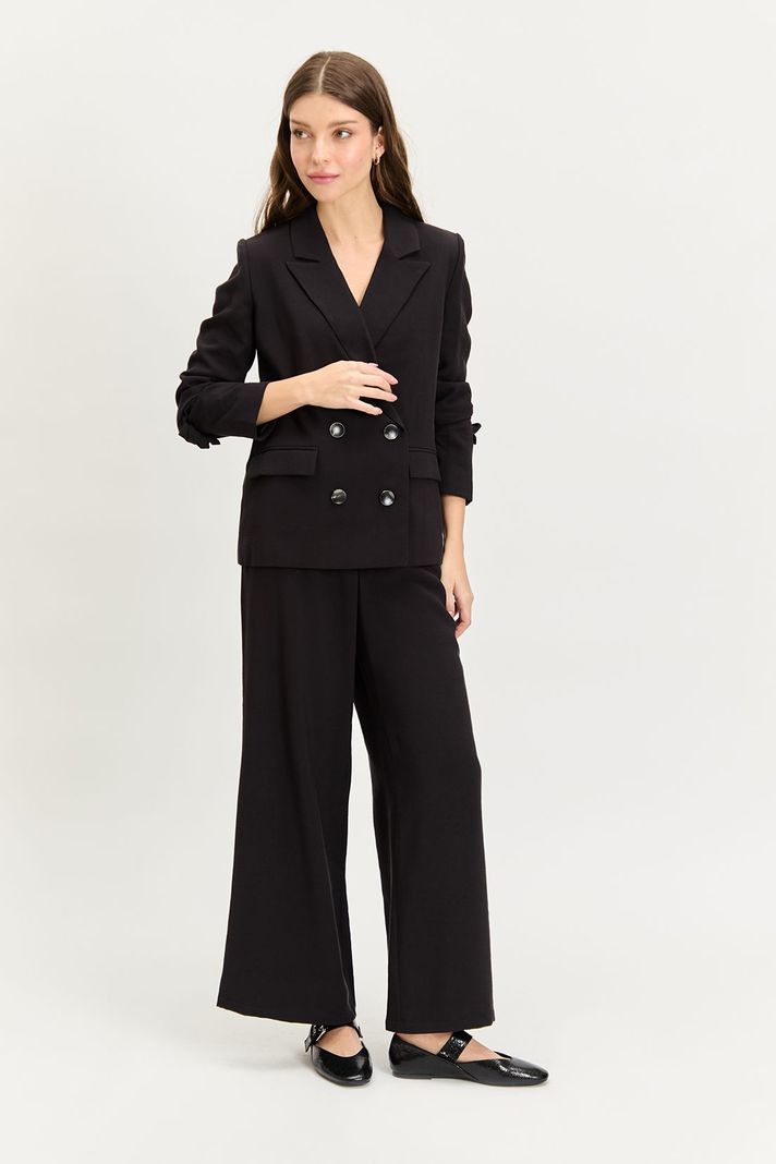 Blazer Liso Negro iO 16020224017102-2