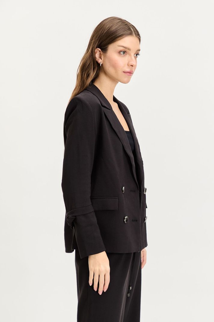 Blazer Liso Negro iO 16020224017102-3