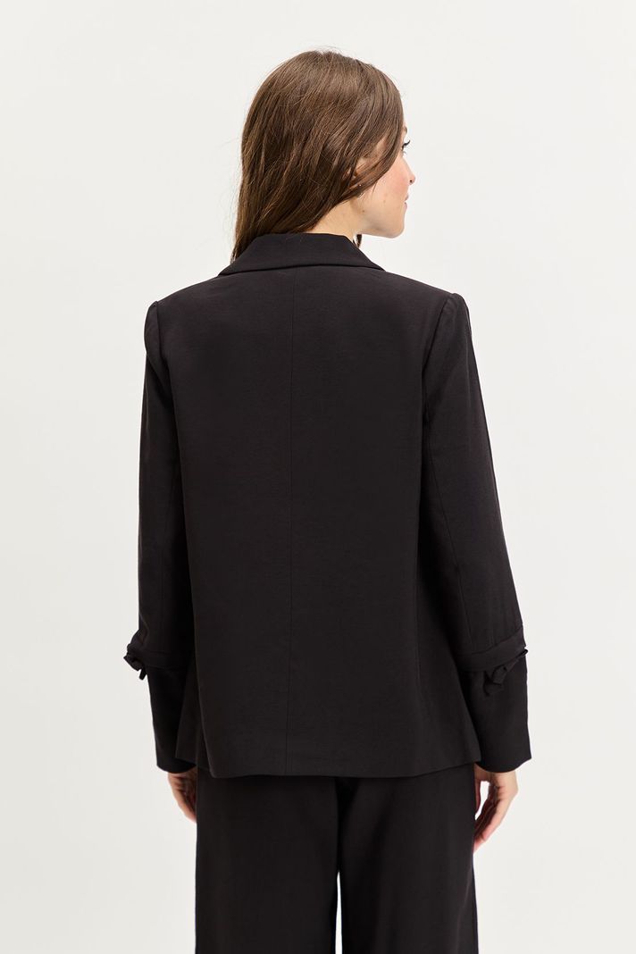 Blazer Liso Negro iO 16020224017102-4