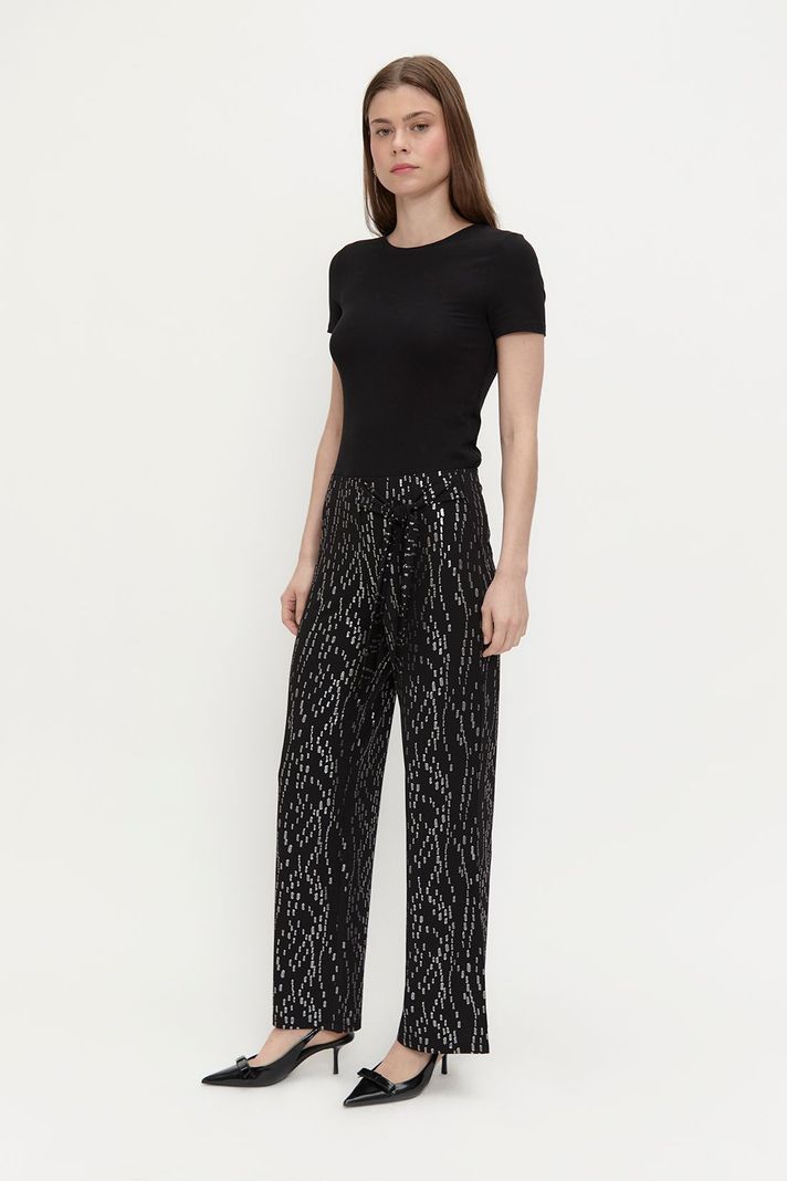 Pantalon Night Elasticado Negro Ash 11107224053102-3