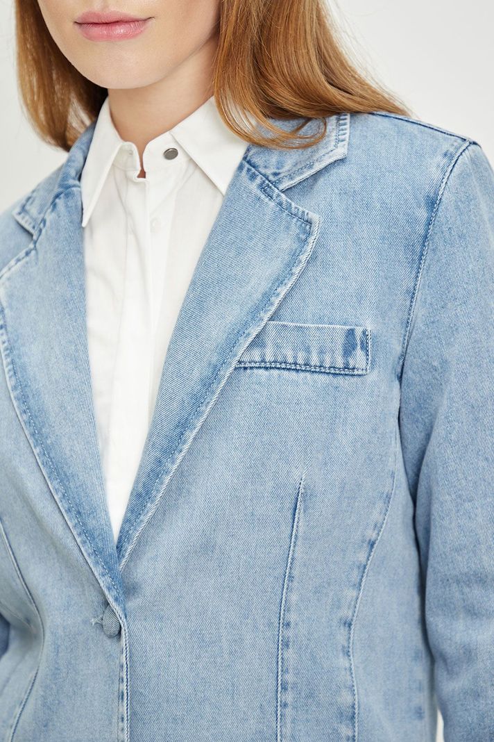 Blazer Liso Celeste iO 16020224012110-1
