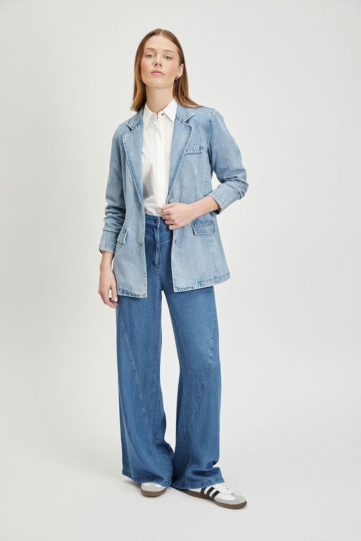 Blazer Liso Celeste iO 16020224012110-2