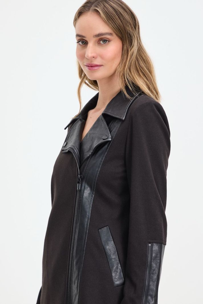 Chaqueton Liso Negro 17220125001102-1