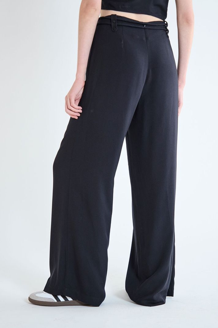 Pantalon Liso Negro iO 11020125004102-4