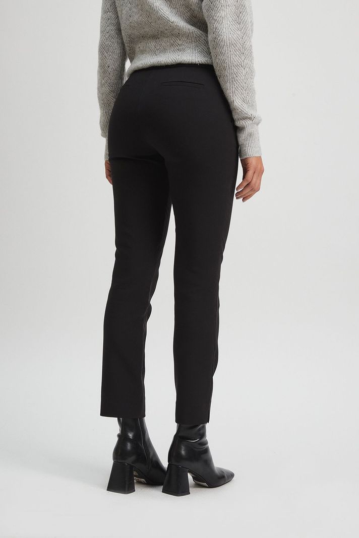 Pantalon Liso Negro Ash 11007224054102-4