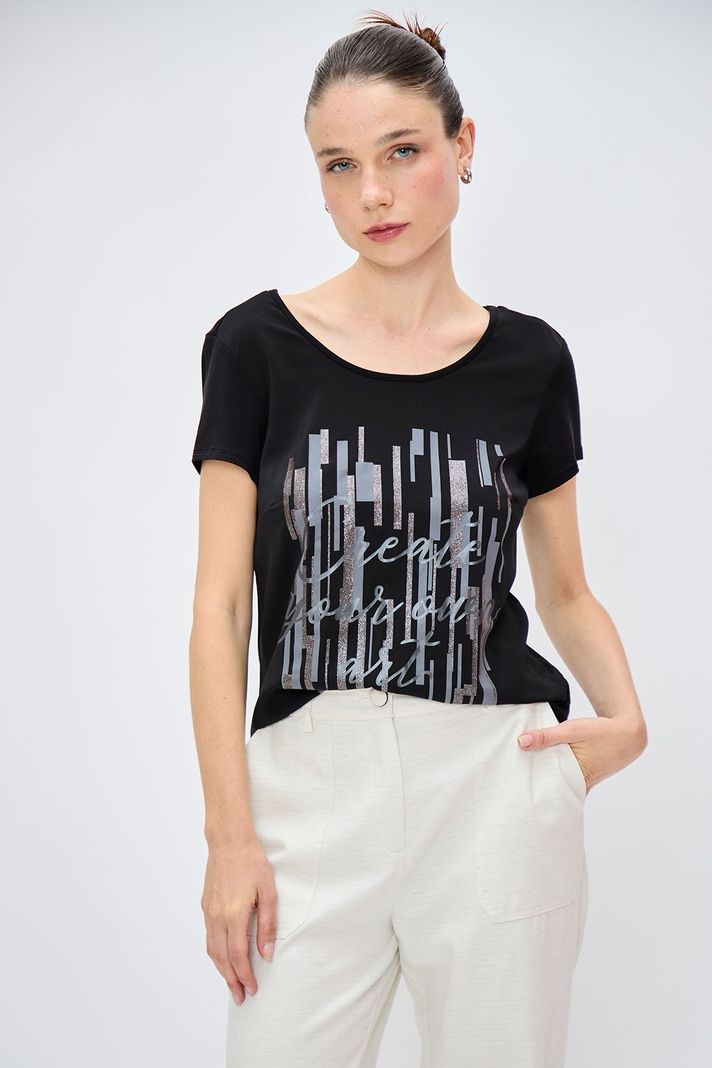 Polera Estampada Gris iO 14620224004163-0