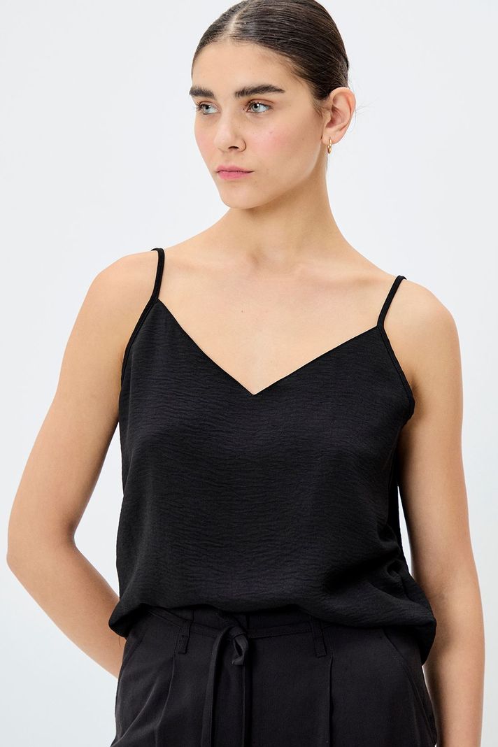 Blusa Lisa Negro iO 14004224026102-1