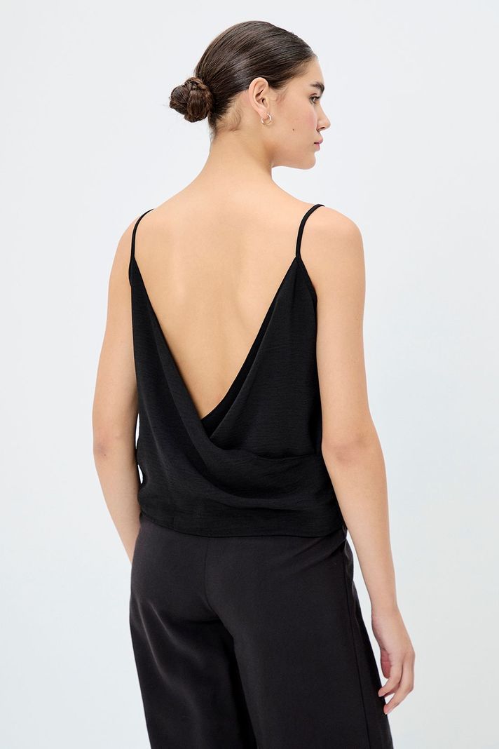 Blusa Lisa Negro iO 14004224026102-3
