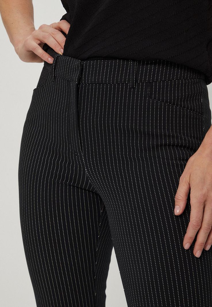 Pantalon Estampado Lineas Negro Ma Griffe 11102124004102-2