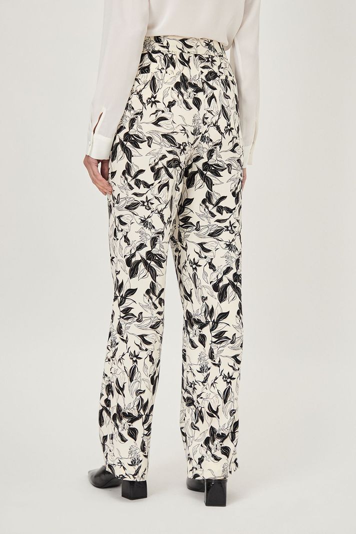 Pantalon Estampado Floral Negro Ma Griffe 11102224053102-4