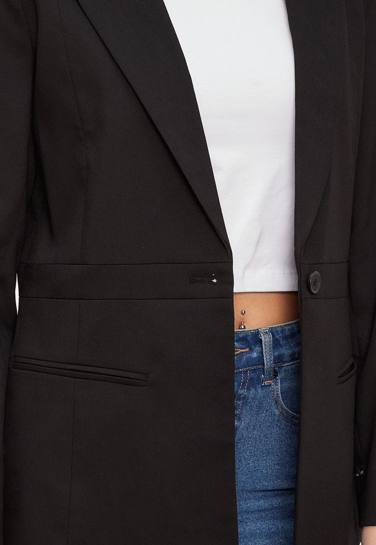 Blazer Liso Negro iO 16020224051102-1