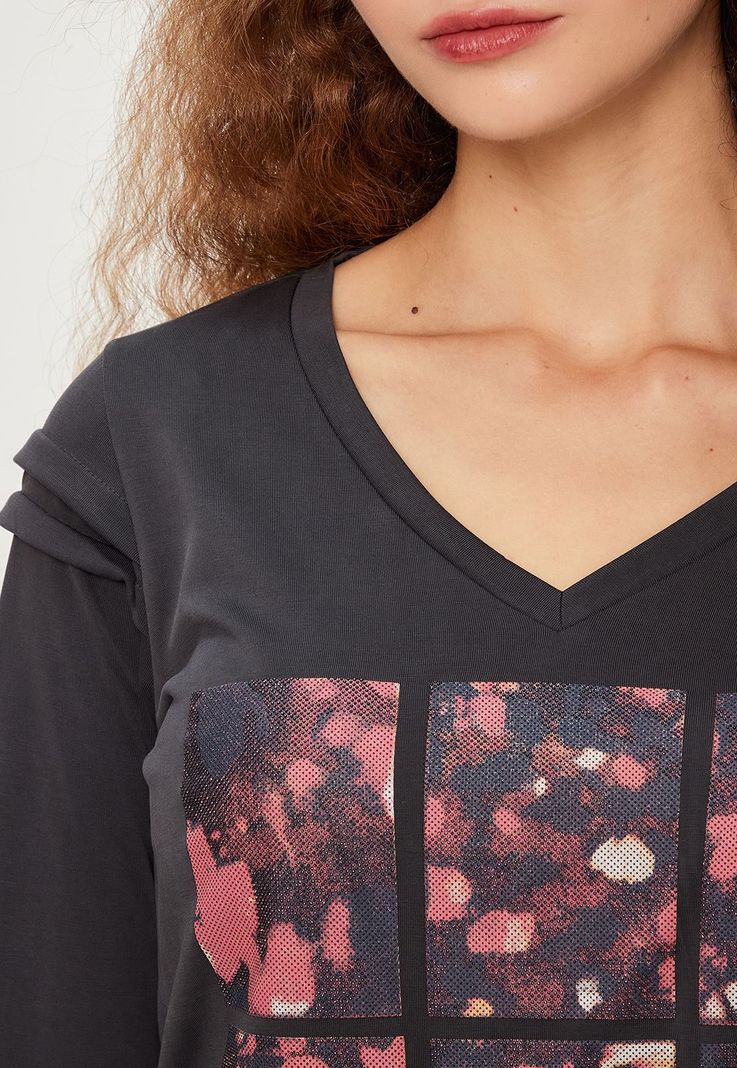 Polera Estampada Gris iO 14620124051163-1