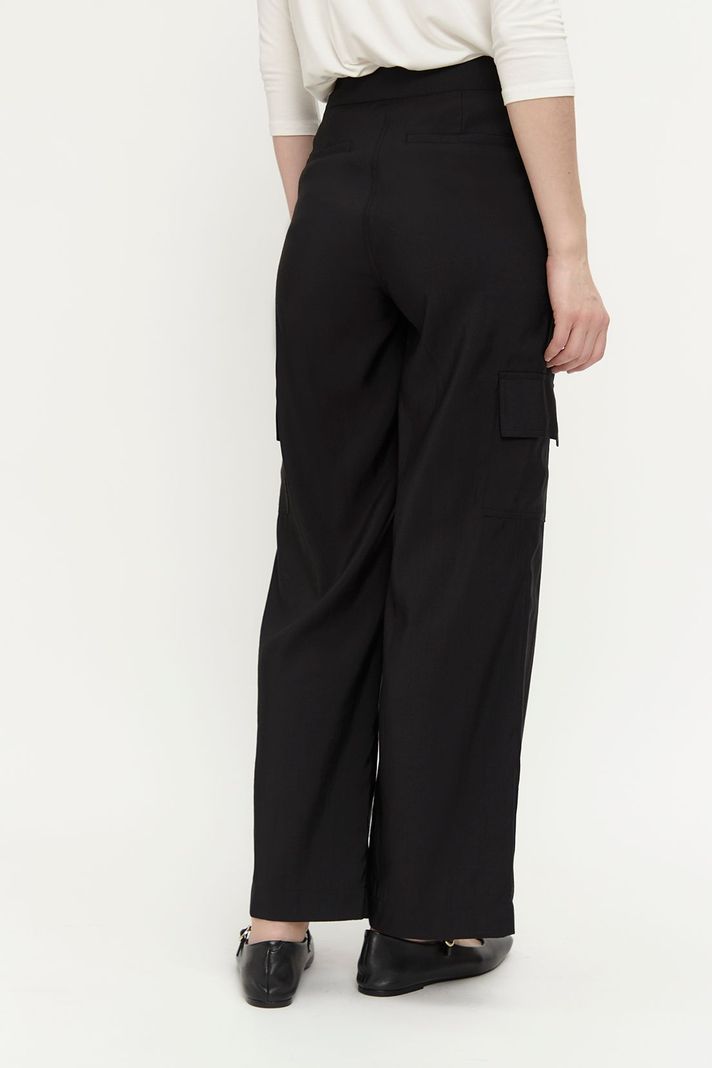 Pantalon Liso Cargo Negro Ash 11007224057102-4