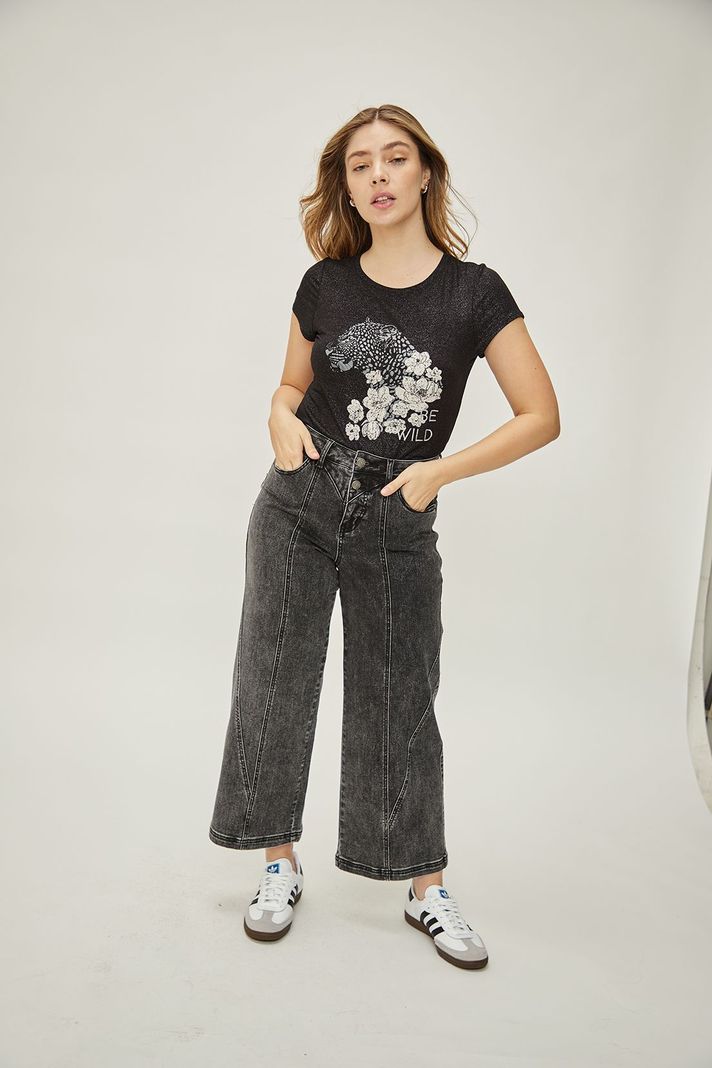 Polera Estampada Negro iO 14620224001102-2
