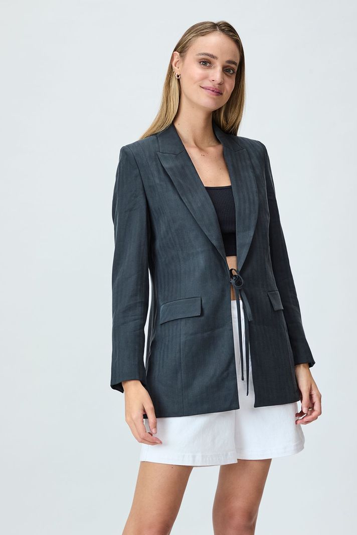 Blazer Liso Negro iO 16020125005102-0