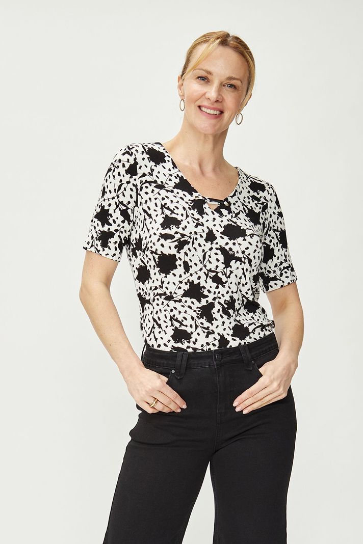Polera Estampada Flores Blanco Ma Griffe 14602224054105-0