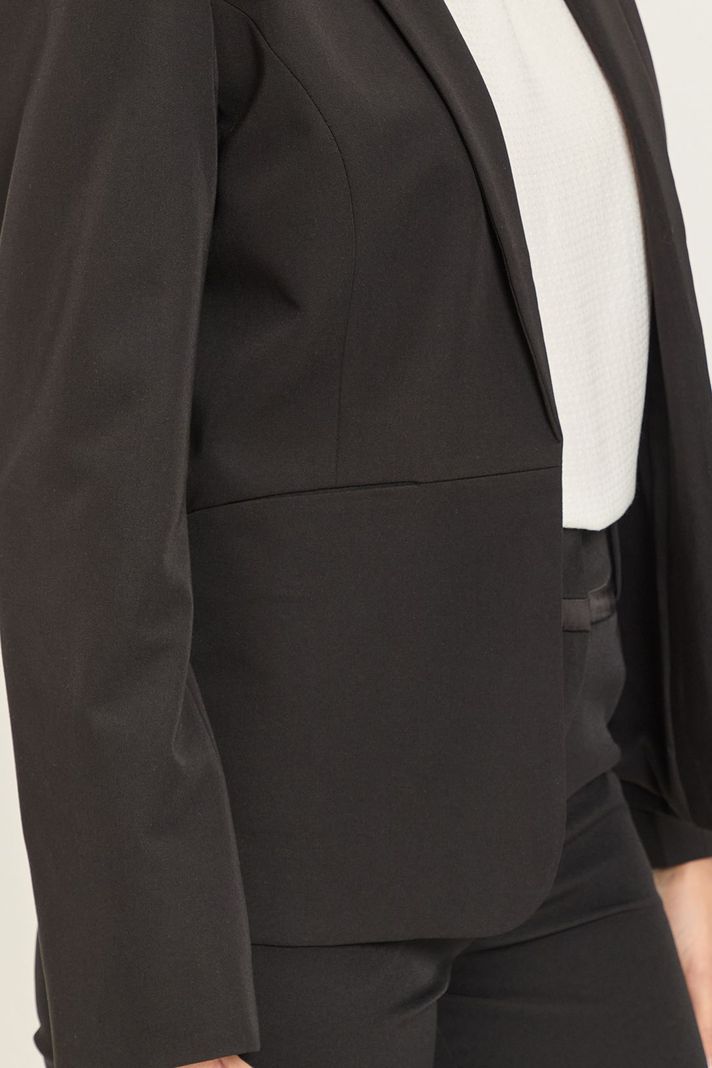 Blazer Liso Negro Ash 16007224006102-2