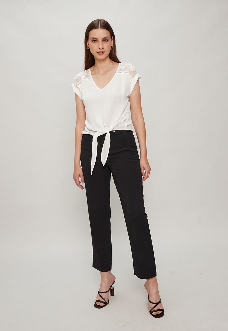 Blusa Lisa Blanco Ash 14007124002105-0
