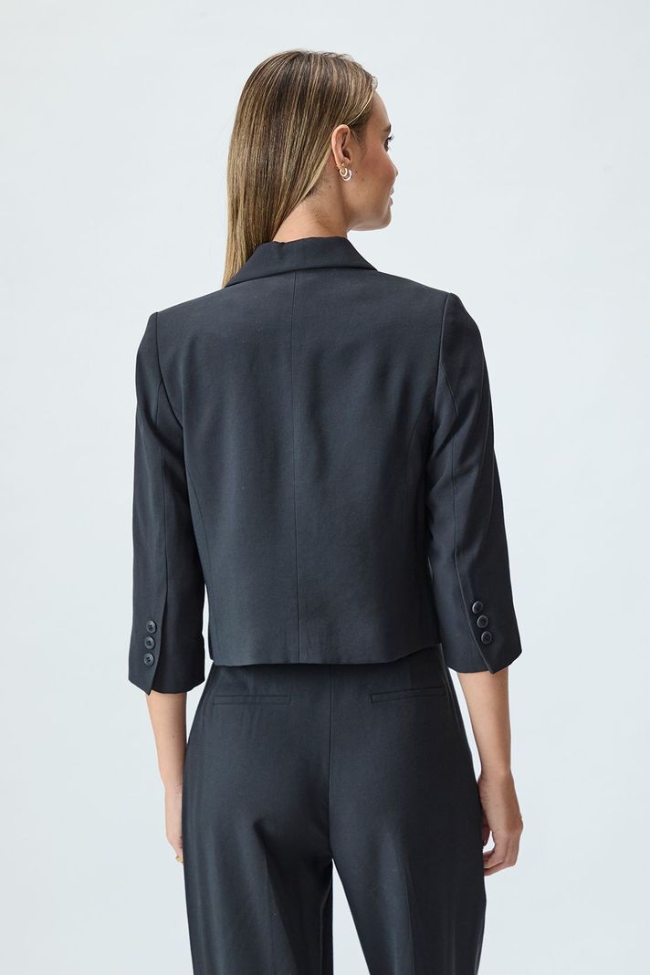Blazer Liso Negro iO 16020125051102-4