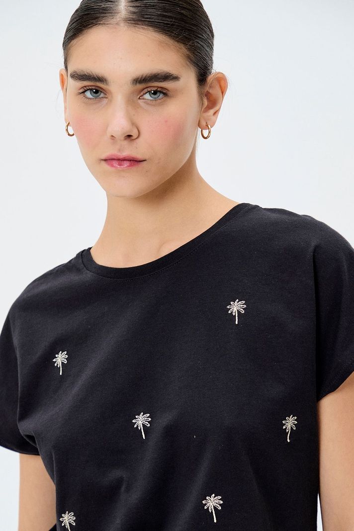 Polera Lisa Negro iO 14204224038102-1