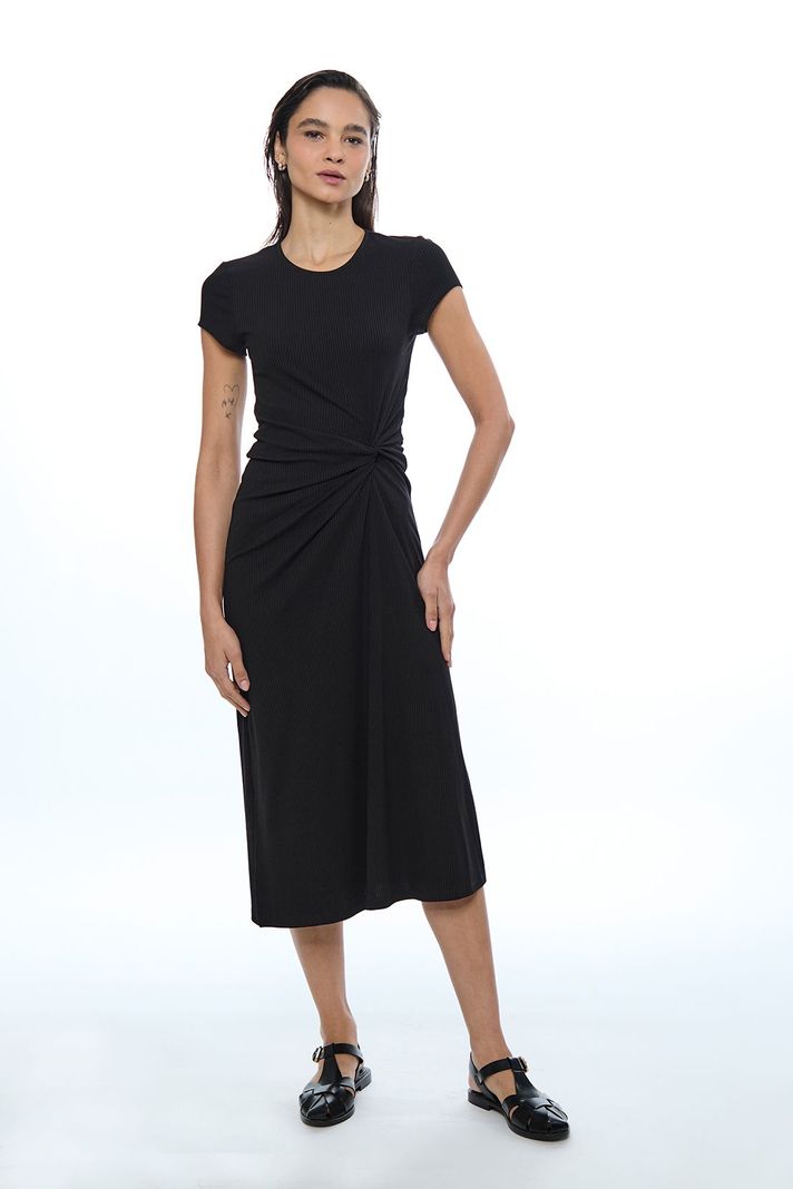 Vestido Liso Largo Negro iO 13420224005102-0