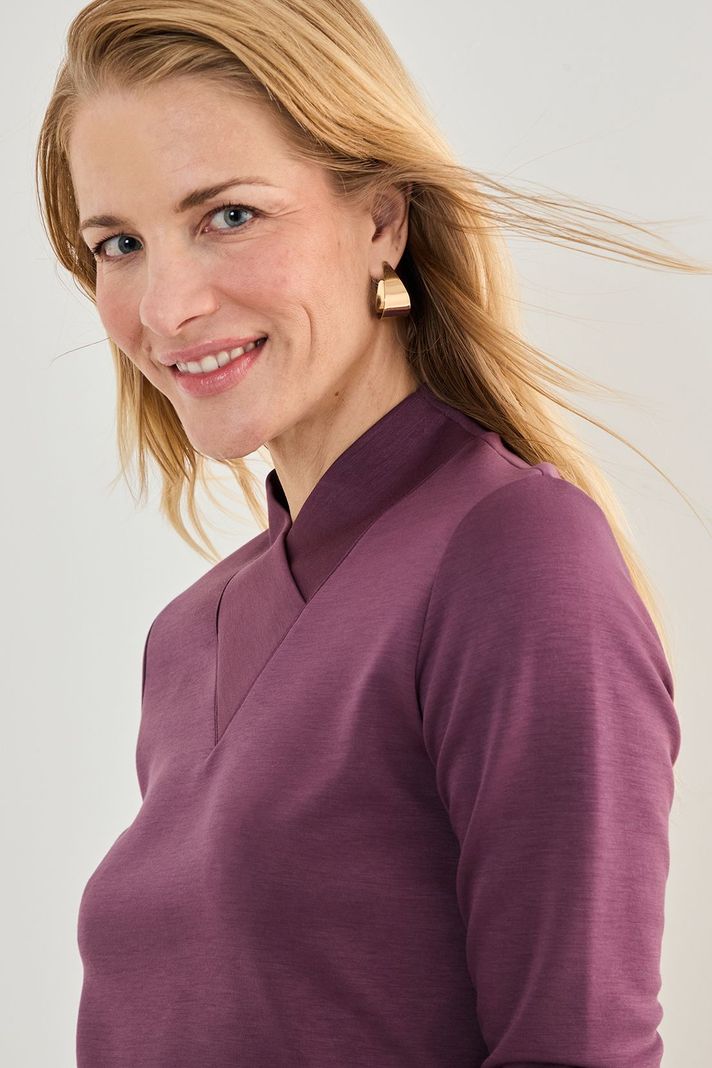 Polera Cuello Alto Burdeos 14202125008112-1