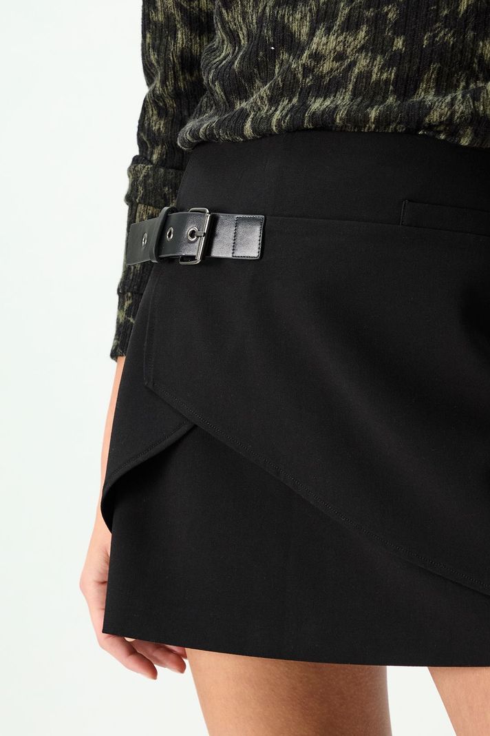 Short Liso Negro 11220125053102-2