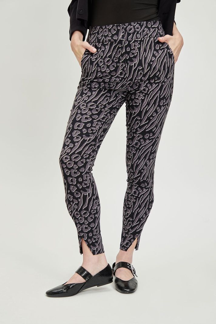 Pantalon Fantasia Negro iO 11120224051102-1