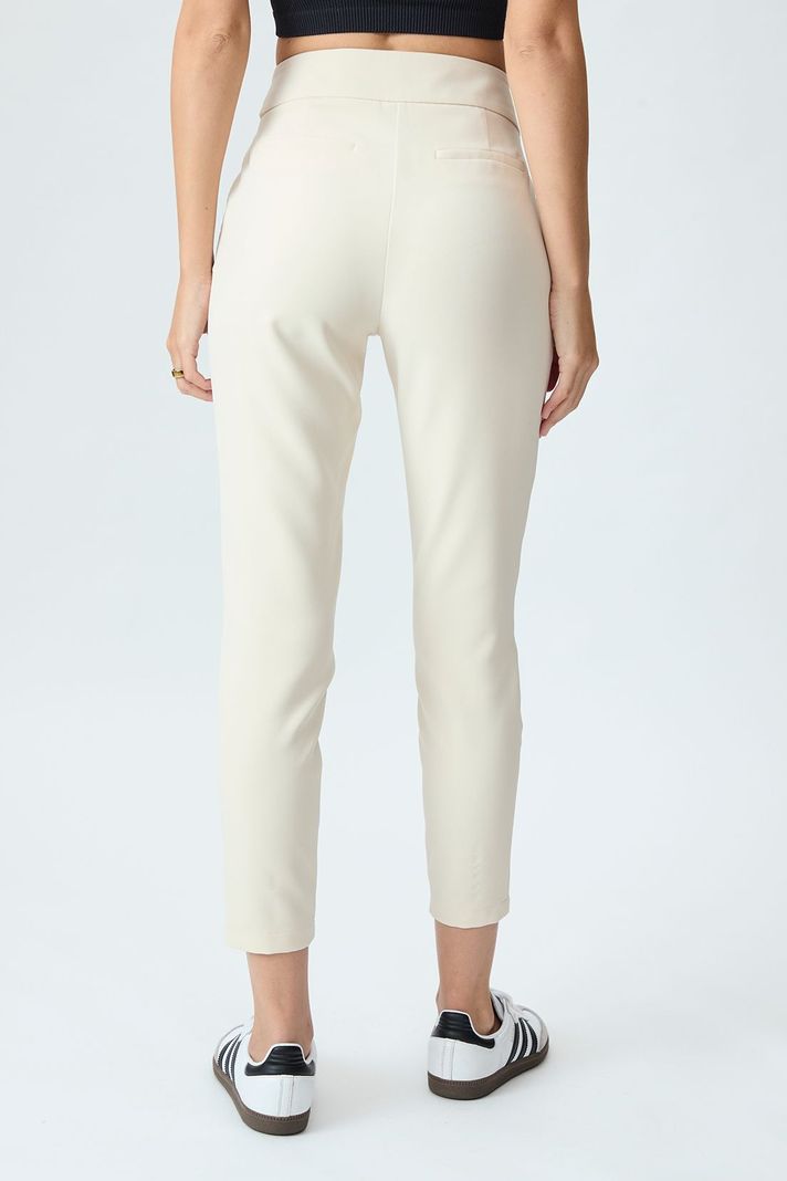 Pantalon Liso Beige iO 11020125001106-4