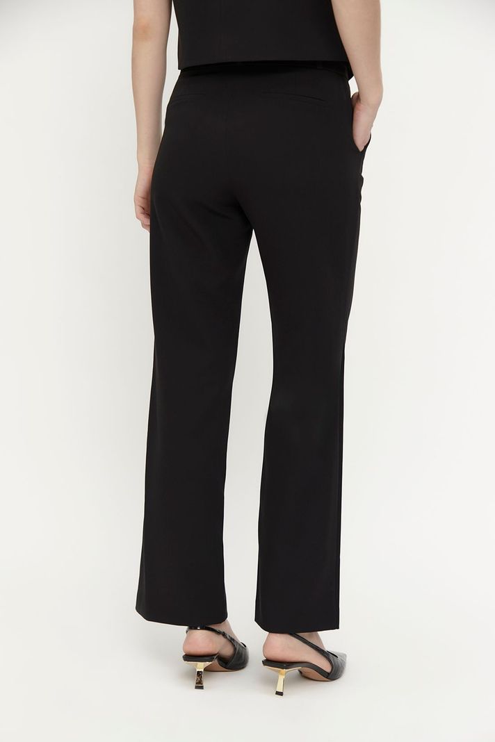 Pantalon Liso Sastrero Negro Ash 11007224002102-4