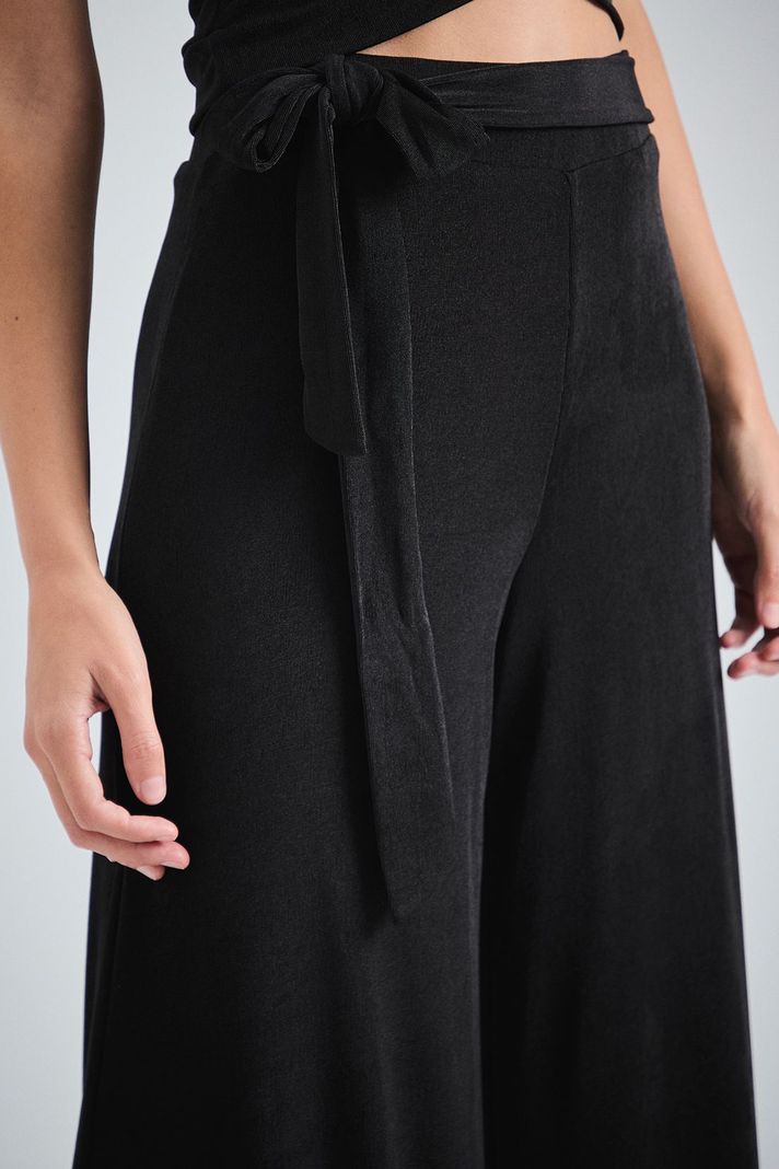 Pantalon Liso Negro iO 11020224066102-2