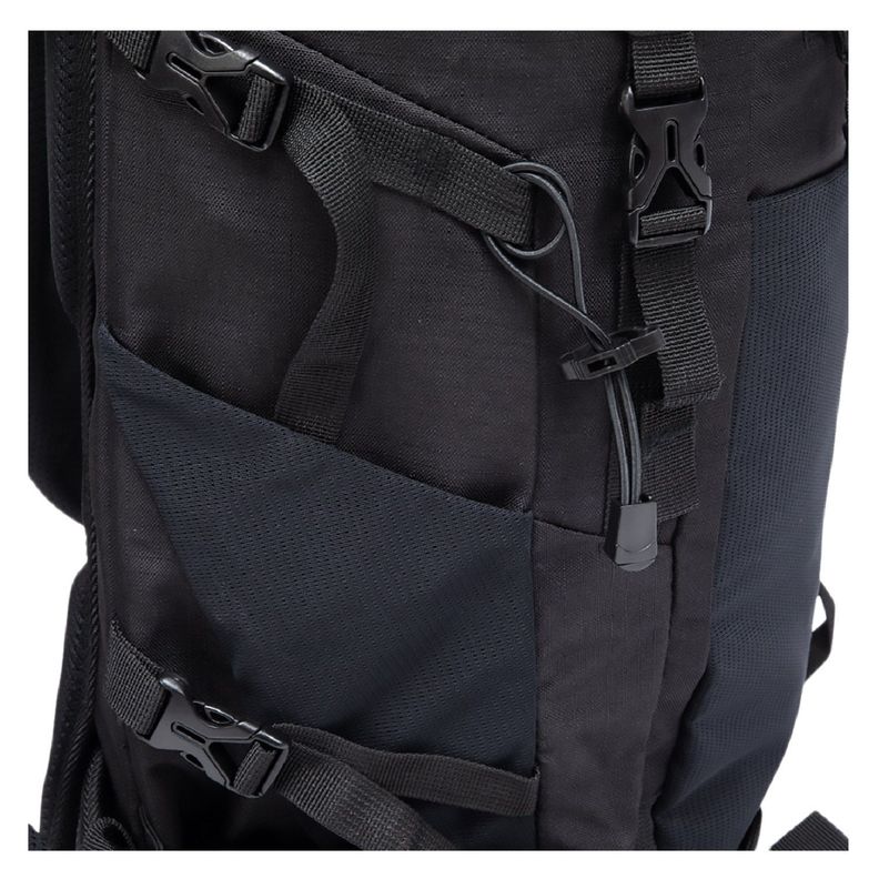 Mochila Outdoor Navarino 30L Negro-4
