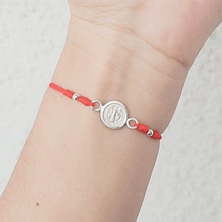 Pulsera San Benito Plata Fina 925 Cordón Rojo Adaptable-1