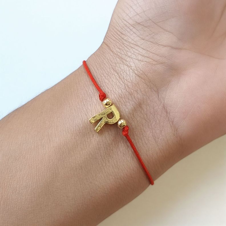 Pulsera Letras R Cordón Rojo Enchapado Oro 18K-0