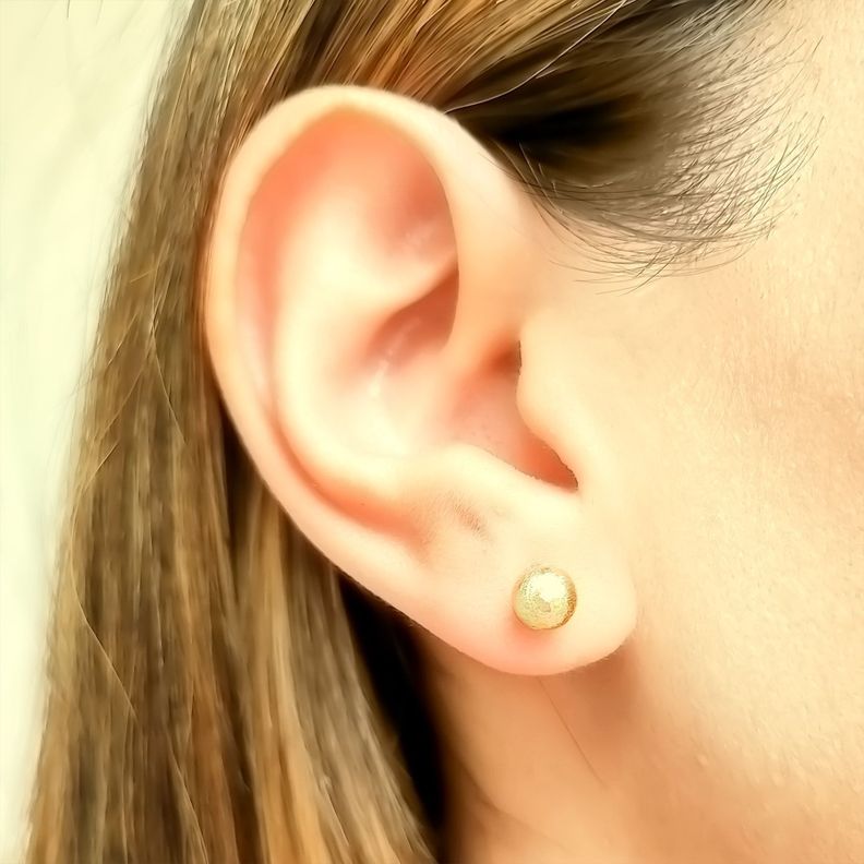 Aros Bola Satinada Enchapado Oro 18K-1