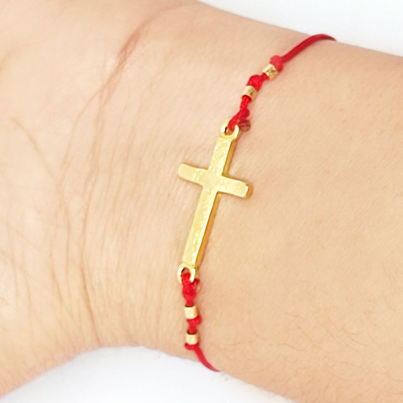 Pulsera Cruz Enchapado Oro 18K Cordón Rojo-1