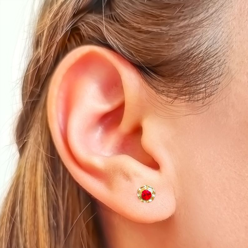 Aros Abridores Bebé Circón Rojo 6mm Laminado Oro 18K-1