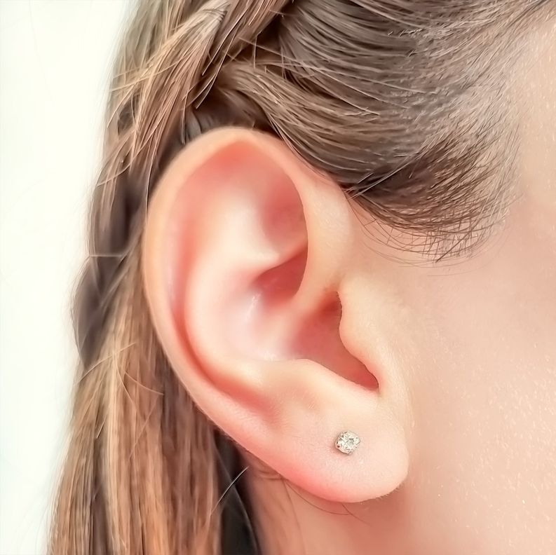 Aros Bebé Circón Blanco 3mm Enchapado Oro 18K-1
