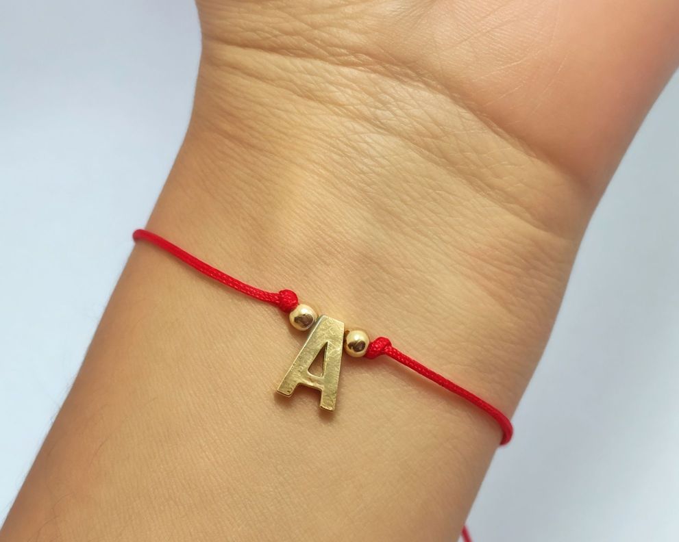 Pulsera Letra A Cordón Rojo Enchapado Oro 18K-1