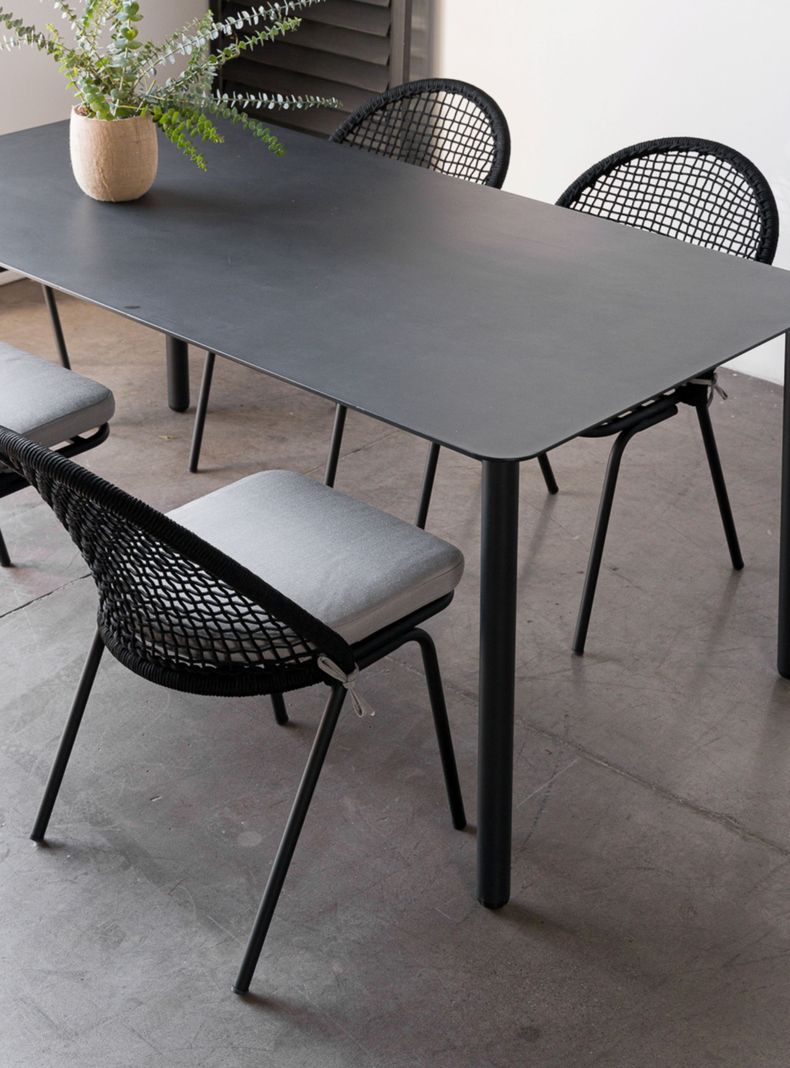 Silla Terraza Poly Negra-0