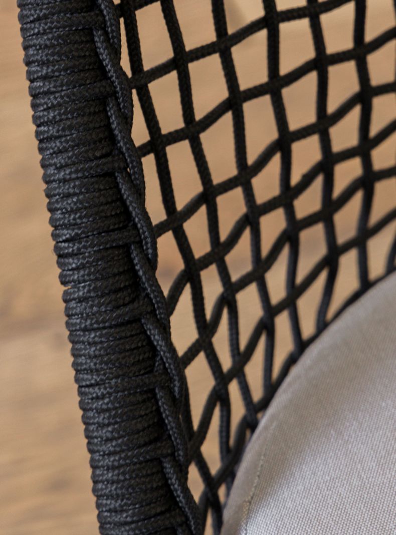 Silla Terraza Poly Negra-2