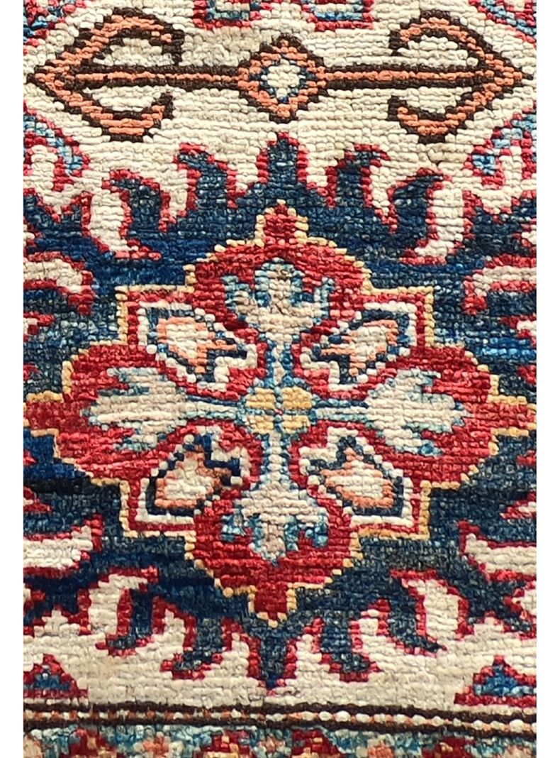 Alfombra Persa Clásica de Lana, Kazak Ghazni de 1.80 x 0.60 mts., KG123-1