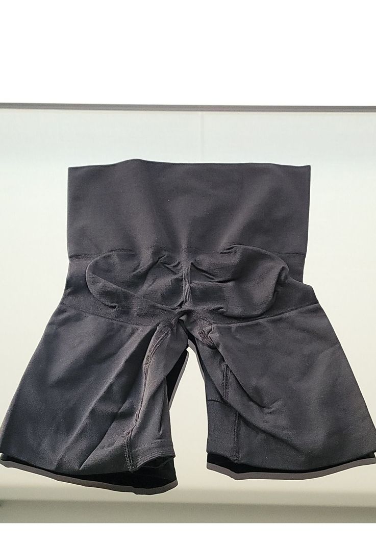 FAJA CALZÓN LEVANTA COLA CON PIERNAS 433-3