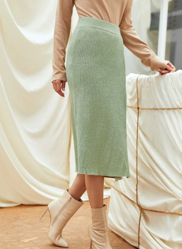 Falda Midi Verde Menta Envolvente-5